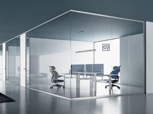 Render di pareti divisorie per ufficio moderno