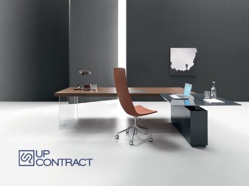 Scivania formata da appoggio per i clienti in legno pregiato in perfetto stile contemporaneo